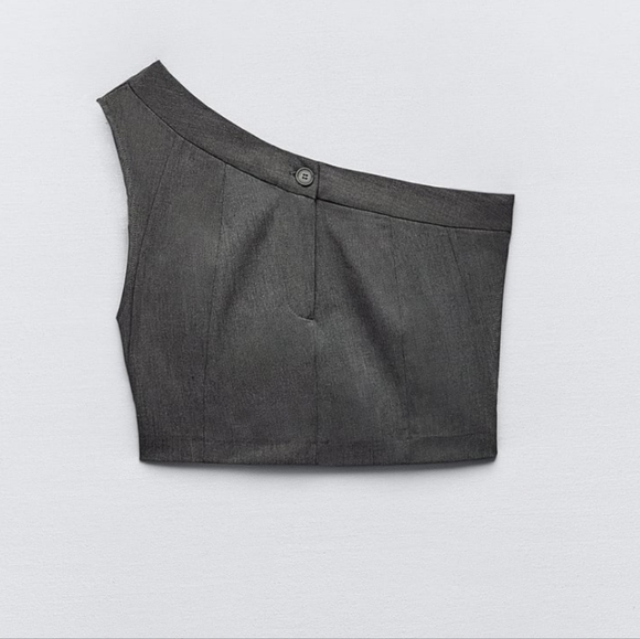 🆕️ Zara Asymmetric Button Top - Picture 4 of 5